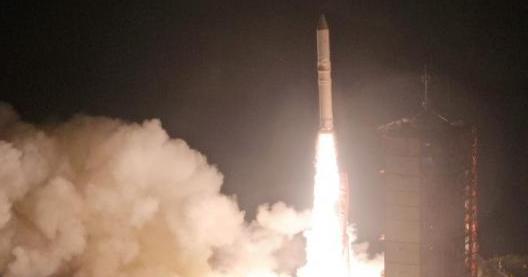 Japan successfully launches solid fuel rocket Japan successfully launches solid fuel rocket