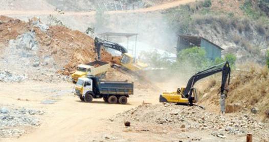 Uttarakhand High Court orders completed ban of mining in state Uttarakhand High Court orders completed ban of mining in state